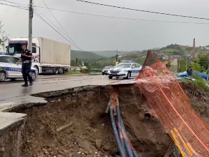 Отклањају се последице синоћњег невремена, метео-аларм и даље на снази