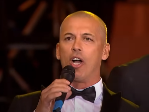 Уживо - Милан Топаловић