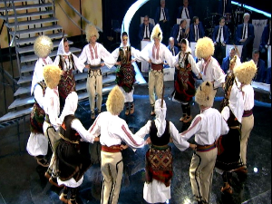 Луда народна ноћ - Ансамбл Коло