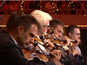 Народни оркестри и ансамбли РТС