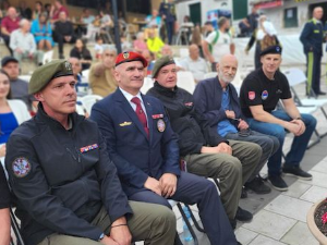 Мелодије Крфа, први део