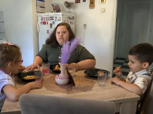  Како данас живи породица која је пре 12 година усвојила девојчицу са Дауном синдромом