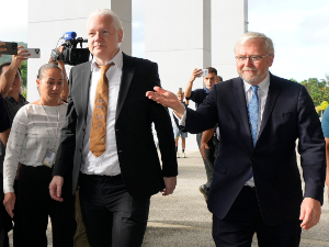 Асанж пред америчким судом на острву у Пацифику, следи повратак у Аустралију