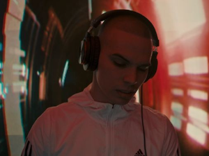 У клинчу, 29-30