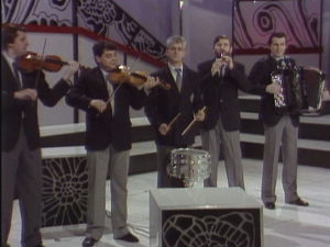 Фолк мајстори