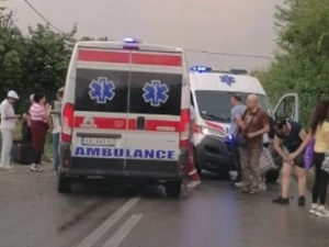 Ластин аутобус слетео с пута код Аранђеловца, има повређених