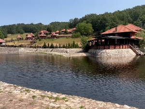 Језеро у Чековићима за уживање и расхлађивање