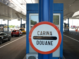 Почињу гужве на граничним прелазима, колоне возила на Хоргошу и Градини