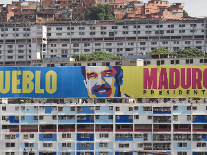 Венецуела бира председника – Мадуро се нада трећем мандату, бивши дипломата главни изазивач