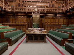 Британци бирају нови сазив парламента, очекује се рекордна победа лабуриста