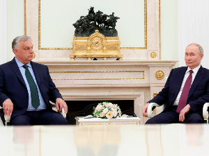 Орбан у Москви, у току састанак са Путином
