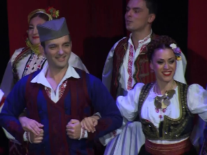 Осу се коло звездама