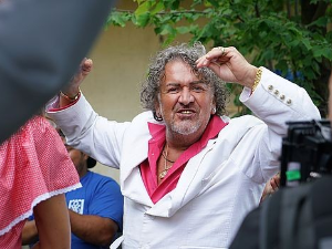 Пси лају ветар носи 2, 3-11