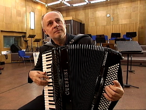 Кад засвира хармоника: Влада Пановић