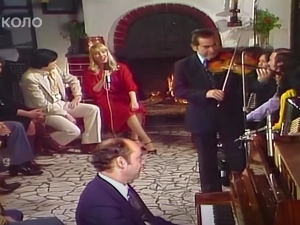 Уживо – Посело у виноградима