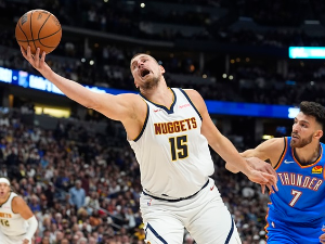 Јокић отворио сезону трипл-даблом, а Денвер поразом од Оклахоме