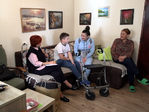 Миони из Крушевца потребна помоћ добрих људи за корак без бола