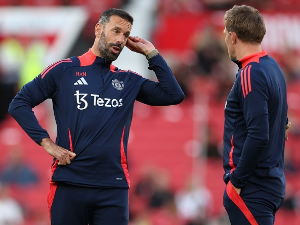 Ван Нистелрој: Потребно је време да би Манчестер јунајтед био незаустављив