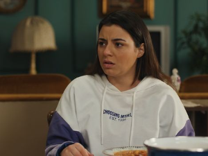 Радио Милева 3, 32-50