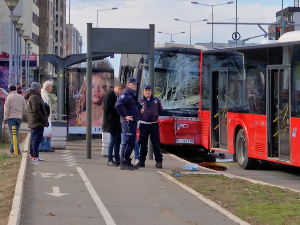 Судар два аутобуса у Земунској улици, 18 повређених