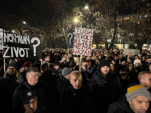 Одавање поште и протести на Ловћену и у Подгорици због масовног убиства на Цетињу