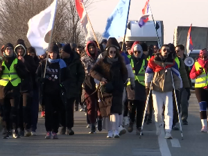 Настављен студентски марш из Зрењанина ка Вршцу, протести и тишина у више градова у Србији