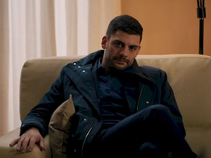 Државни службеник 2