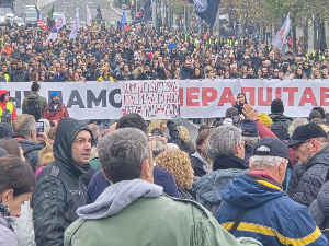 Протест студената у блокади код зграде Генералштаба