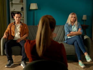 Све касније улазимо у брачне воде: Проналажење баланса између биолошког сата, каријере и особина партнера