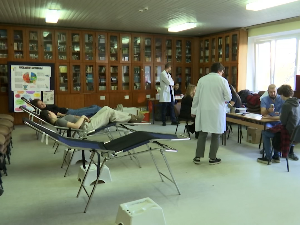 Kраљевачки средњошколци у акцији добровољног давања крви