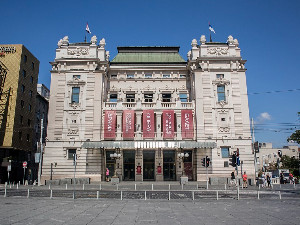 Повереница тражи оцену уставности правилника Народног позоришта о изражавању политичких ставова