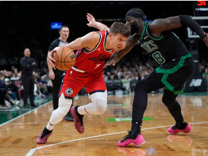 Богдановић двоцифрен, тесан пораз Клиперса у Бостону