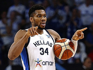 Адетокумбо ван терена две недеље због повреде