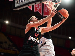 Олимпијакосова "чиста петица" пред Партизан