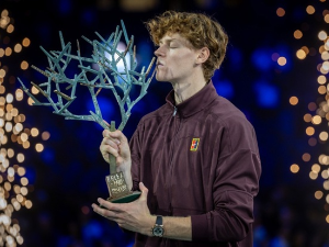 Синер први пут освојио мастерс у Паризу и вратио се на врх АТП листе Синер први пут освојио мастерс у Паризу и вратио се на врх АТП листе