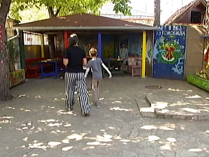 Статус родитеља-неговатеља и даље без решења, шта је холандски модел