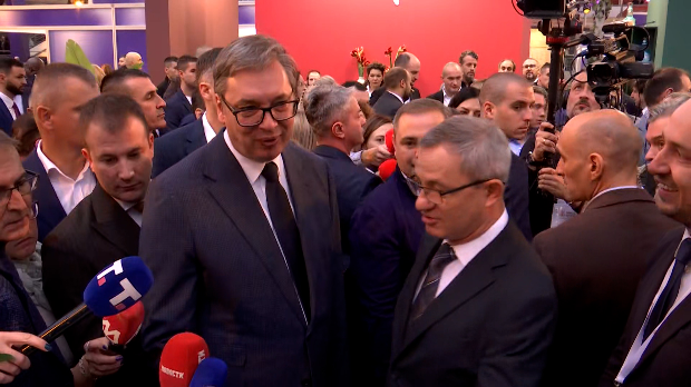 Вучић о НИС-у: Разговарао сам са Американцима, желе да виде детаље уговора – за 48 сати више информација