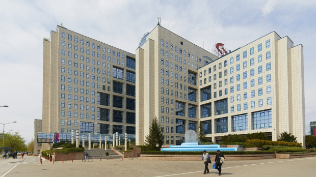 НИС чека лиценцу – председник Вучић заказао хитан састанак енергетског тима за 17 часова