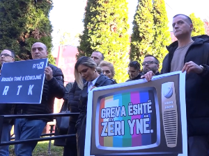 Јавни сервис у Приштини у штрајку због неисплаћених плата  