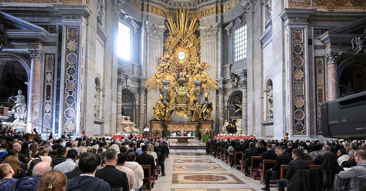 „Једно тело“: Нови документ Ватикана у одбрану моногамије и ексклузивне заједнице мушкарца и жене