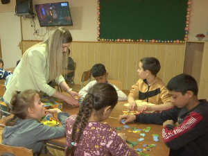 На брду изнад цветних липа