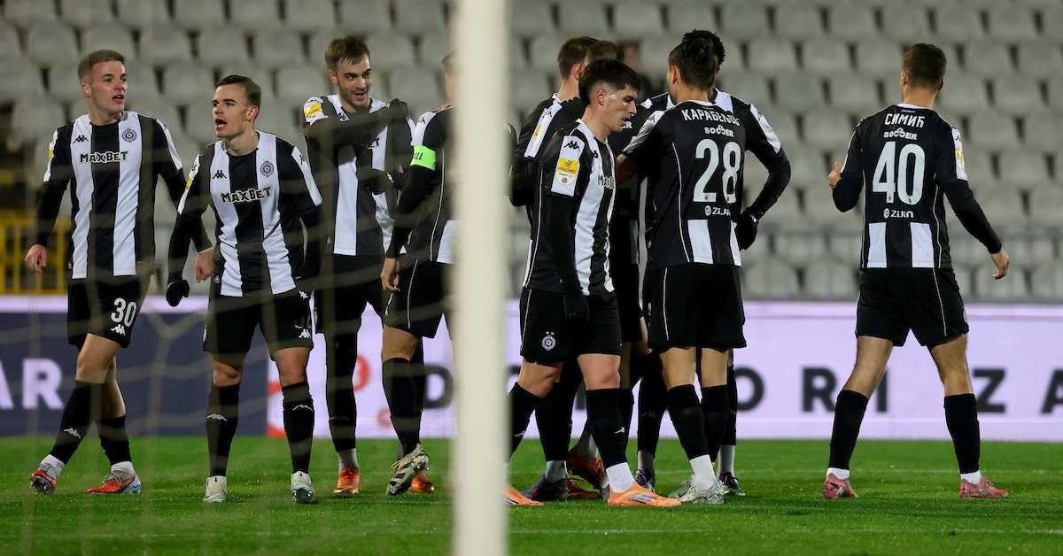 Партизан суверено чува прво место на табели - Јавор испраћен из Хумске са четири гола