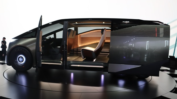 Токијски сајам аутомобила – између традиције, технологије и борбе за публику