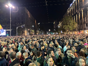 Дијана Хрка наставља штрајк глађу – подршка испред Скупштине, скупови у више градова