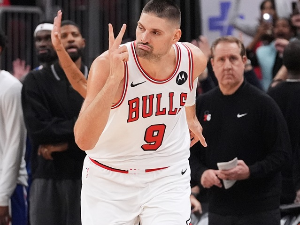 Вучевић тројком донео победу Чикагу, а Гиди урадио оно што је некада Џордан