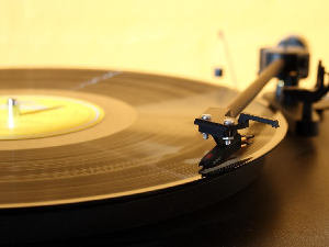 Ноћ на 33 обртаја