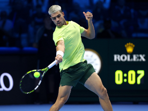 Алкараз успешно започео Завршни мастерс, Де Минор пружио солидан отпор