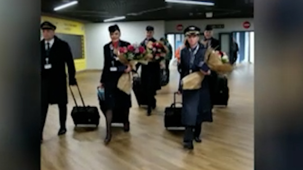 Милионити лет Ер Србије уз аплауз путника – како изгледа радни дан контролора лета и  посаде авиона