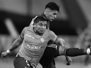 Репрезентативац Еквадора Марио Пинеида убијен на улици