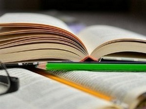 Слушајте „Пут у речи" и размишљајте о језику